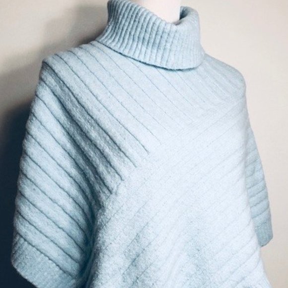 Chicos Poncho Great Condition M Blue Turtleneck Cozy Textured Pullover Sweater - Picture 3 of 11